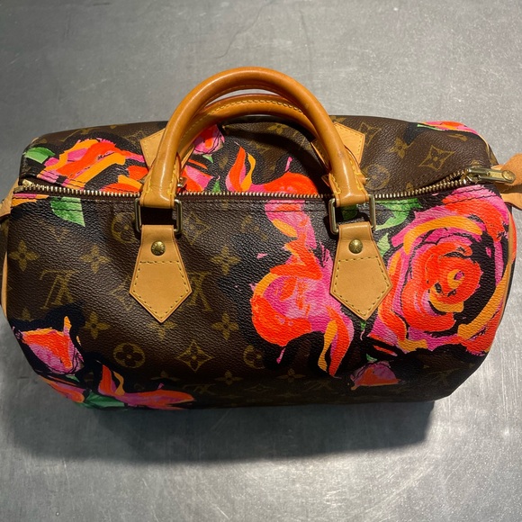 LOUIS VUITTON MONOGRAM ROSES SPEEDY 30 HANDBAG (2008) - Picture 4 of 16